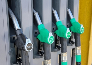 Preço médio da gasolina cai pela nona semana seguida