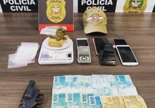 Polícia estoura ponto de tráfico de drogas em Campos Novos