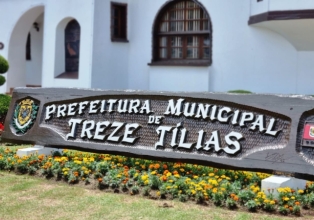 Prefeito de Treze Tílias viaja a Florianópolis em busca de recursos para saúde, educação e turismo