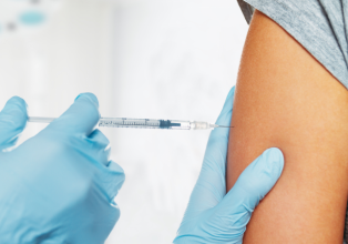 Vacinação da segunda dose será realizada na Quarta e Sexta-Feira em Treze Tílias
