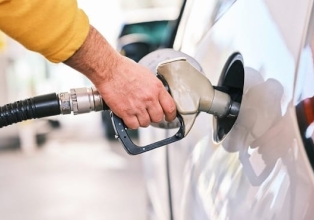 Ex-secretário é condenado por desviar combustível para abastecer carro particular