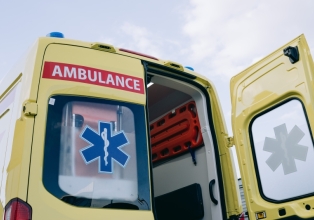 Homem cai de oito metros de altura e fica gravemente ferido em Fraiburgo