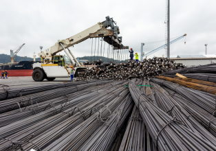 Cooperativa de construtoras de SC importam 20 mil toneladas de aço