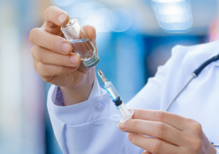Secretaria Municipal de Saúde de Iomerê está aplicando 3ª dose da vacina da Covid