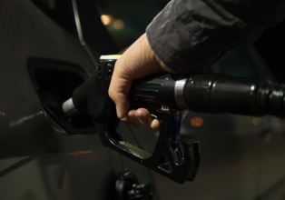 A Petrobras anunciou um aumento de R$ 0,41por litro no preço médio da gasolina