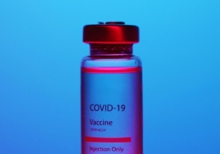 vacina contra a covid-19 faz parte do calendário nacional de imunização para crianças entre 6 meses de idade e 4 anos, 11 meses e 29 dias.