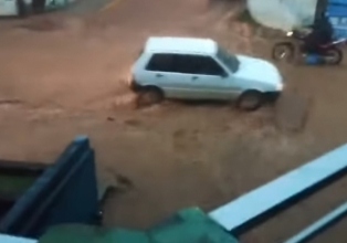 Fortes chuvas causam alagamentos em alguns pontos da cidade de Joaçaba