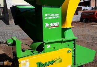 Prefeitura de Salto Veloso adquire triturador para facilitar descarte de galhos e resíduos de jardinagem