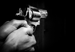 Homens são presos com armas e munições em Lebon Régis