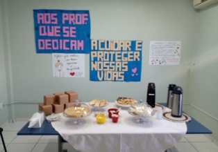 Café com profissionais marca semana da enfermagem em Água Doce