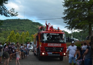 Administração municipal de Macieira viabilizou Festa de Natal à população