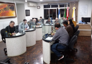 Vereadores de Água Doce aprovam projeto de lei que destina recursos para a área da saúde do município