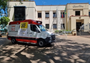 Joaçaba recebe nova ambulância para o SAMU