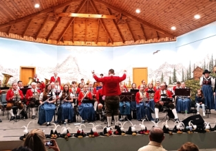 Banda dos Tiroleses estreia sommerkonzert 2024, com espetáculo musical em Treze Tílias