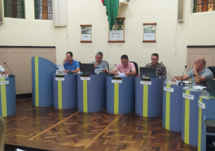 Vereadores Alexandre Hentz e Delirio Mendes apresentaram três indicações na última Sessão da Câmara de Vereadores
