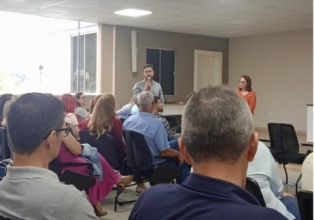Profissionais da saúde de Água Doce participam de reunião estratégica no HUST para eleição da nova diretoria do hospital