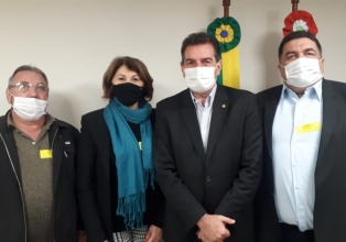 Vereadores João Carlos, Regina Ansiliero e Jani Conte viajam a capital em busca de recursos
