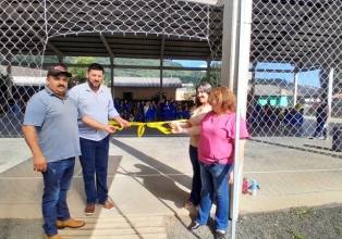 Inaugurada quadra coberta na Escola Pequenos Brilhantes no município de Macieira