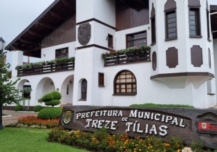 Prefeitura de Treze Tílias restabelece horário tradicional de funcionamento em março
