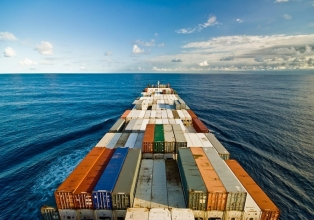 Transporte de cargas por cabotagem pode ajudar a diminuir frete e preço das mercadorias