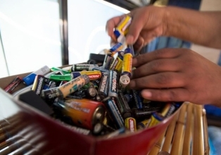 Mais da metade dos brasileiros separam lixo para reciclagem com frequência