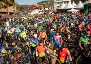 Final de semana foi marcado pelo Pedal do Chopp com a participação de mais de 720 ciclistas