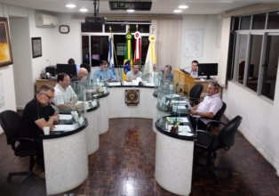 Câmara de Vereadores de Água Doce aprova nove projetos de lei do executivo e três moções