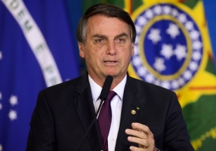 Bolsonaro diz que paralisação dos caminhoneiros deve ir até domingo