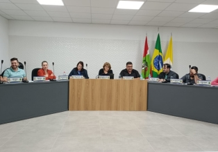 Câmara de Vereadores de Salto Veloso aprova três indicações, duas moções e um projeto de lei