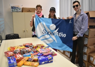 Terceirão do Colégio SuperAtivo promove campanha de arrecadação de doces para a Páscoa