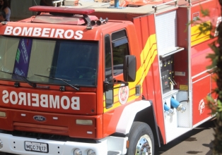 Bombeiros de Joaçaba controlam princípio de incêndio em marcenaria em Ibicaré