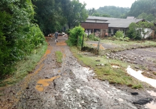 Cinco famílias de Água Doce são desalojadas por conta das fortes chuvas  