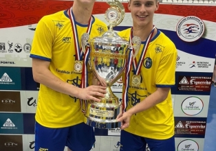 Irmãos gêmeos de Blumenau (SC) vencem Campeonato sul-americano de Handebol Sub-16 pela Seleção Brasileira