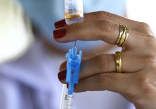 Ministério da Saúde anuncia quarta dose de vacina contra Covid-19 para pessoas acima de 40 anos