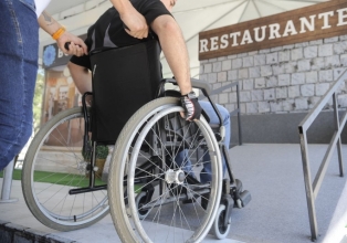 Programa de responsabilidade social e inclusão garante acessibilidade a consumidores com deficiência