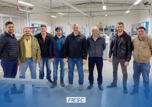 Empresários do setor madeireiro realizam visita técnica no Senai de Caçador