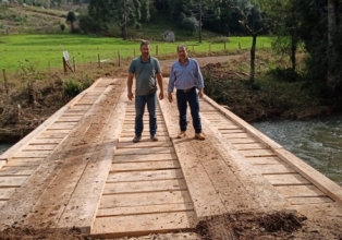 Prefeitura de Macieira recupera ponte no interior do município