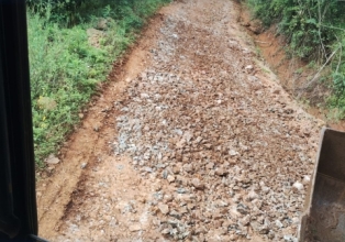Secretaria de Agricultura de Água Doce intensifica melhorias nas estradas rurais