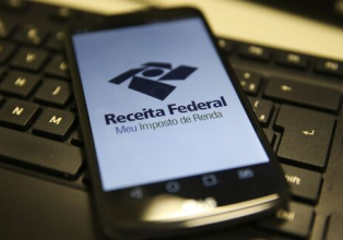Ao menos 12 agências da Receita Federal foram suspensas temporariamente em Santa Catarina e no Paraná