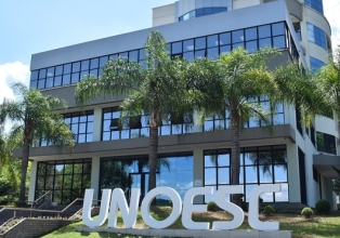 61% dos cursos da Unoesc, avaliados no Guia da Faculdade, recebem quatro estrelas