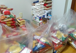1.400kg de alimentos não perecíveis são arrecadados na tarde esportiva solidária em Joaçaba