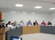 Câmara de Salto Veloso aprova projetos que autorizam reposição salarial dos servidores públicos e agentes políticos 